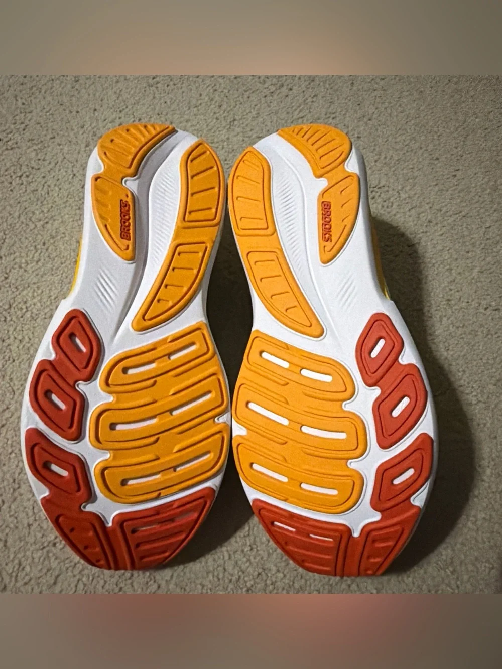 Brooks revel men’s